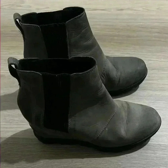 Sorel wedge Boots - Picture 2 of 4